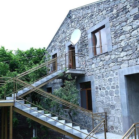 Mthnadzor Hotell Goris Exteriör bild