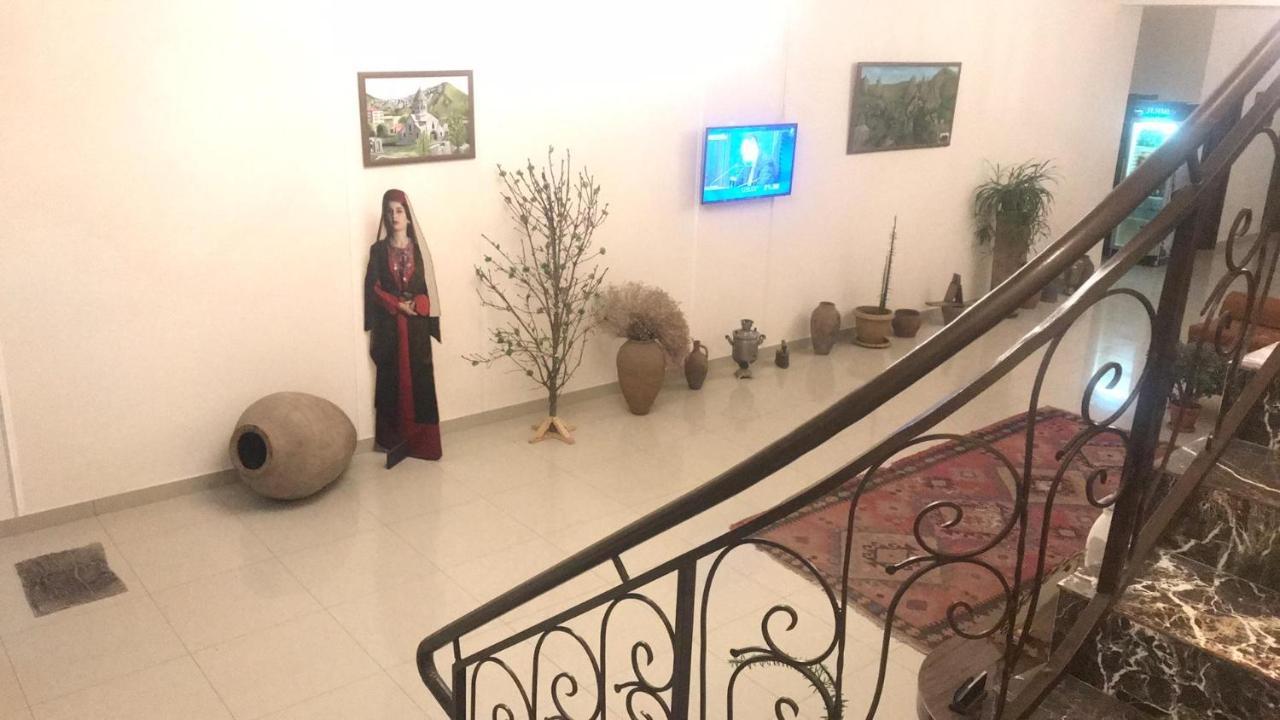 Mthnadzor Hotell Goris Exteriör bild