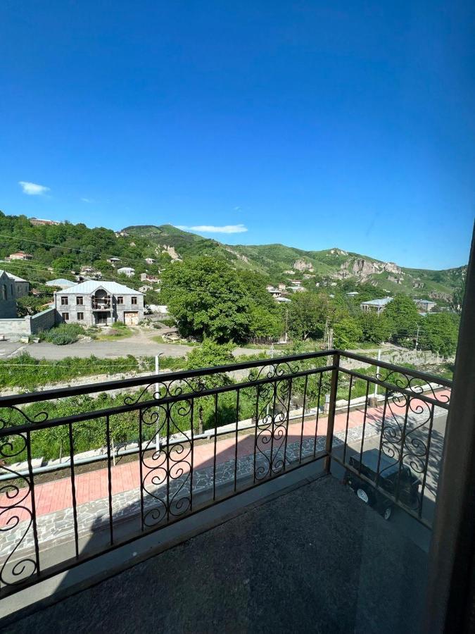 Mthnadzor Hotell Goris Exteriör bild
