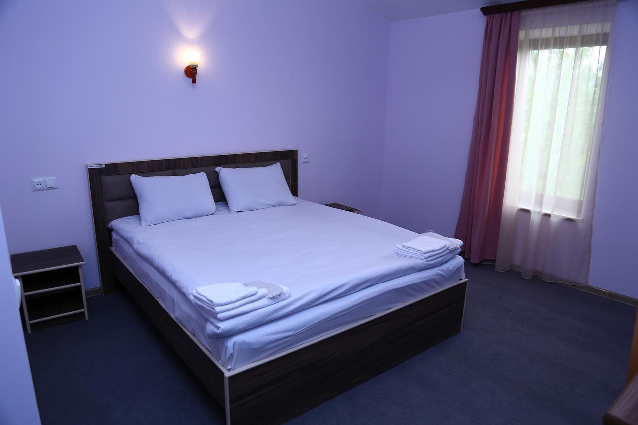 Mthnadzor Hotell Goris Exteriör bild