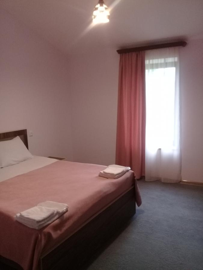 Mthnadzor Hotell Goris Exteriör bild