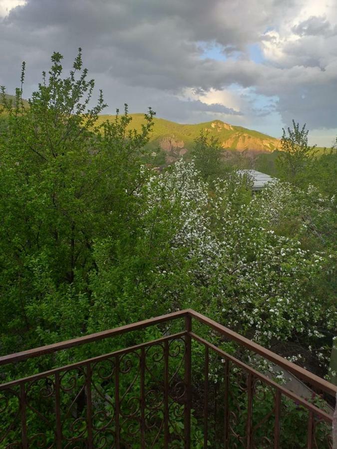 Mthnadzor Hotell Goris Exteriör bild